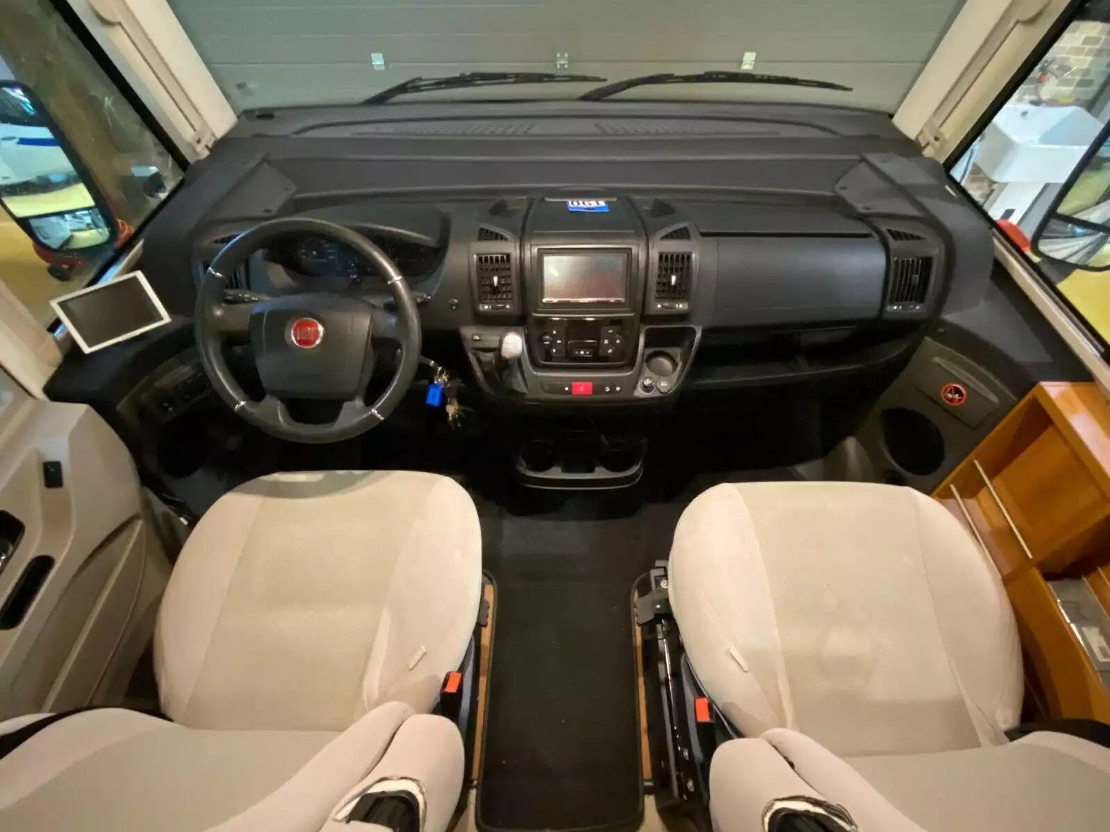 HYMER-ERIBA Exsis I 614 